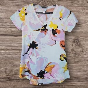 Lularoe Floral print v-neck shirt